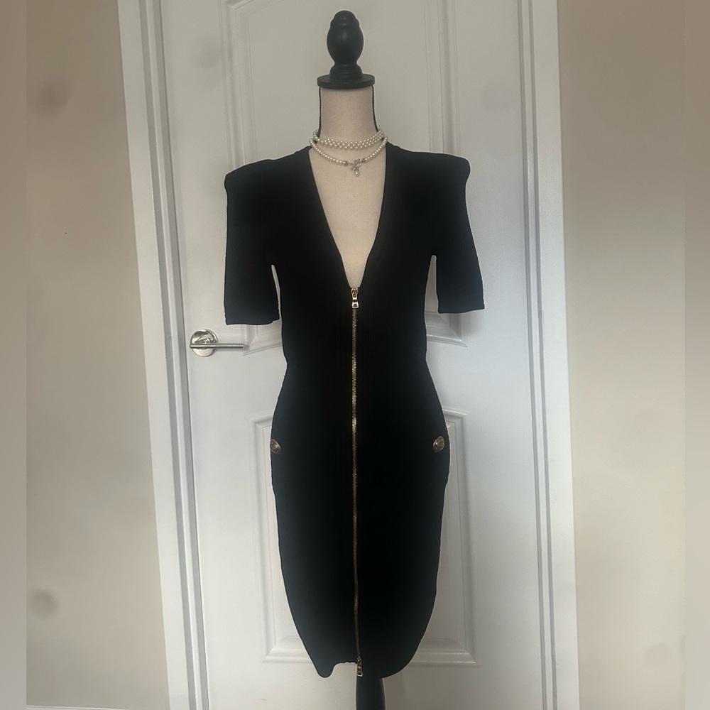 BALMAIN designer dress, size 40, excellent preowned condition - Picture 4 of 9